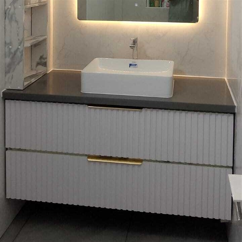 Bathroom Mirror Cupboard Set 